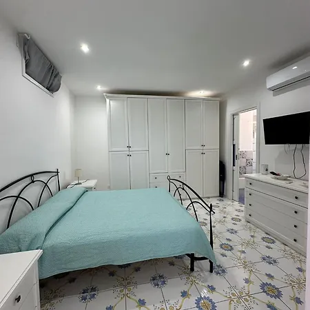 Appartamento Agenzia Isotur Malva Ponza